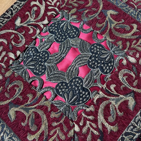 Ramadan Decorative Set of Pillow Cases and a Table Runner - Picture 13 of 16